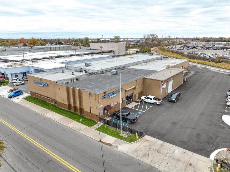 Detroit Furniture (MI)