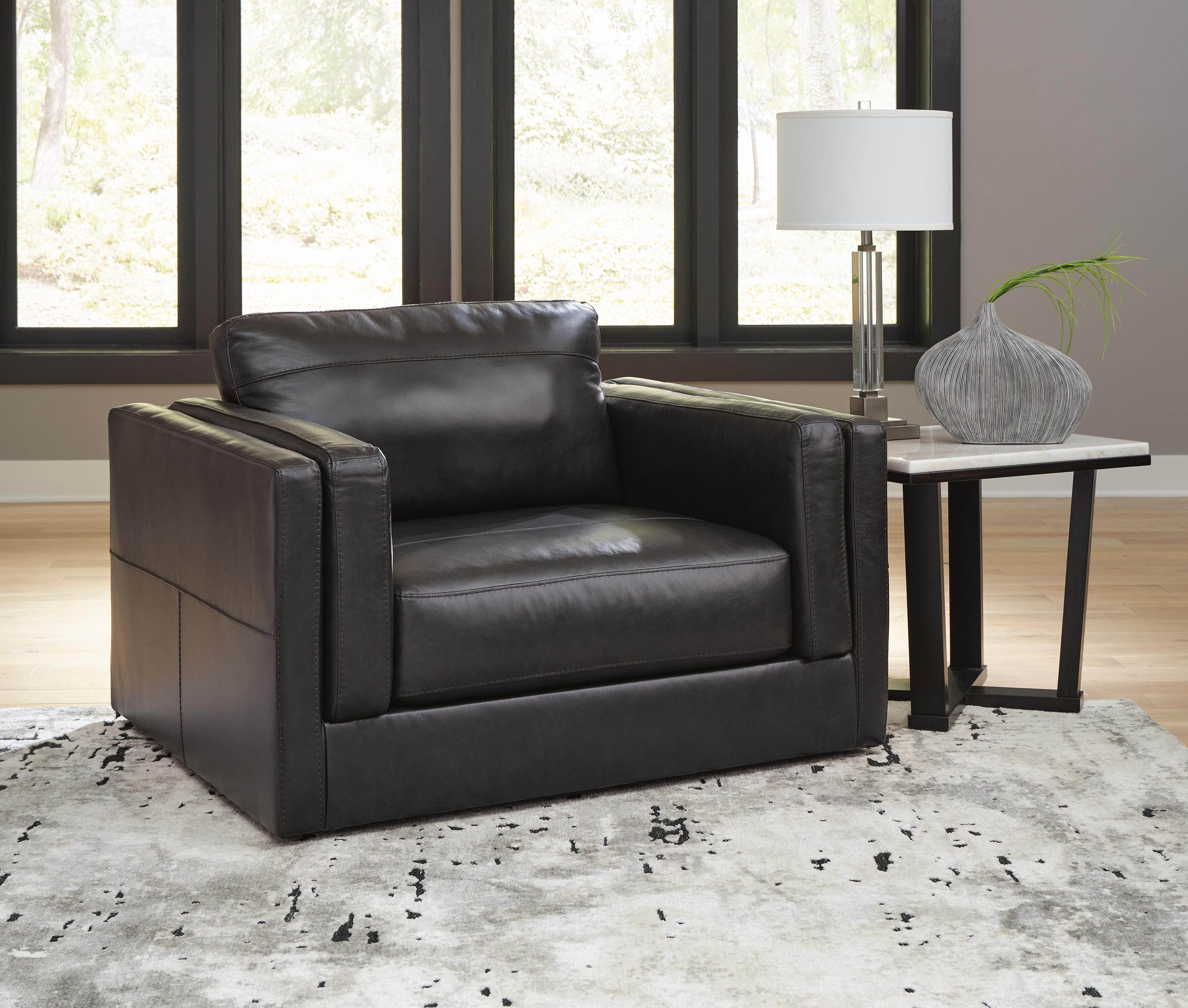Amiata Oversized Chair
