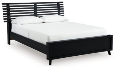 Danziar Queen Slat Bed