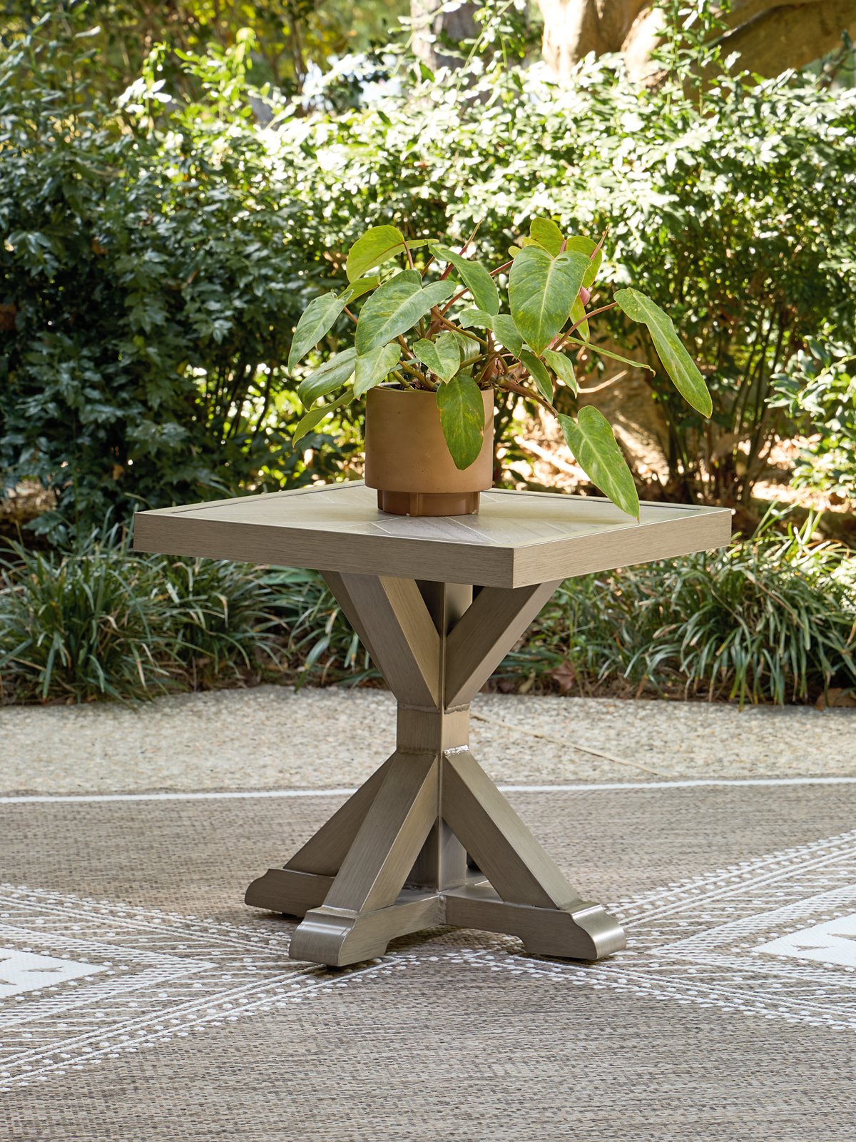 Laguna Heights Outdoor End Table
