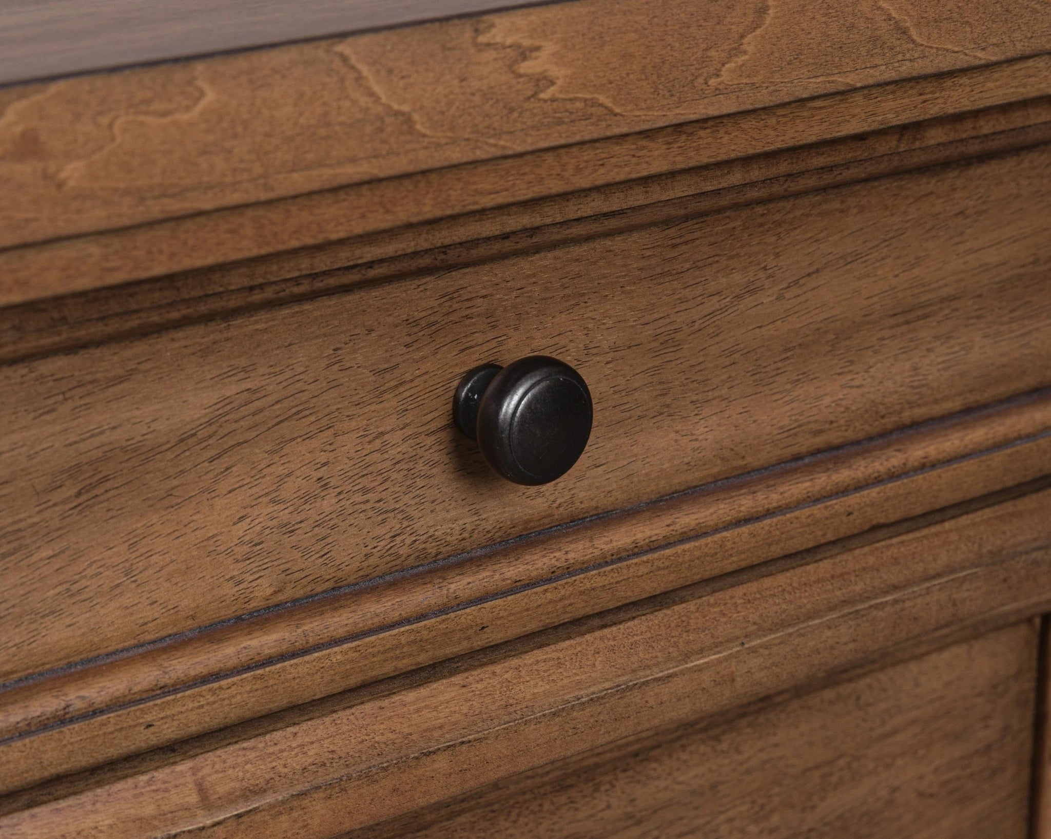Rowlenstown Nightstand