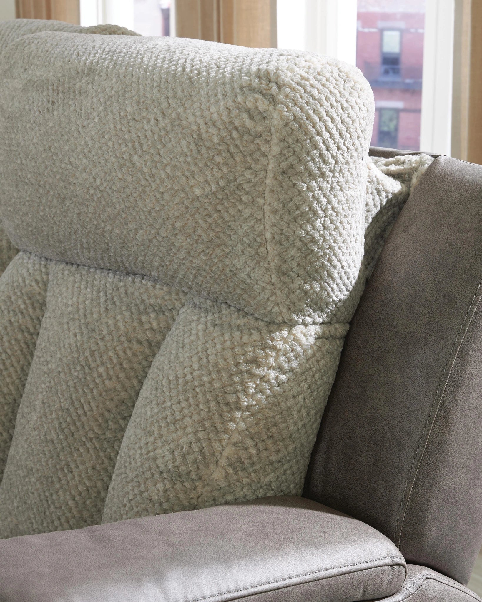 WhipLash Living Room Set